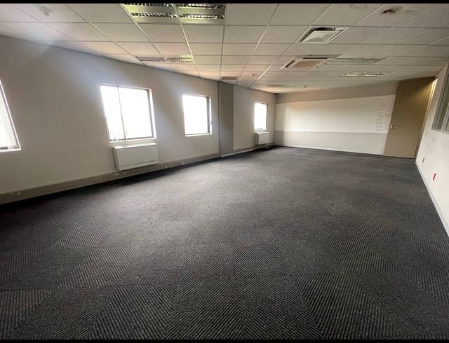 542M² OFFICE TO LET IN PARKTOWN